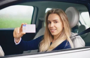 Puedo canjear mi carnet de conducir caducado en España