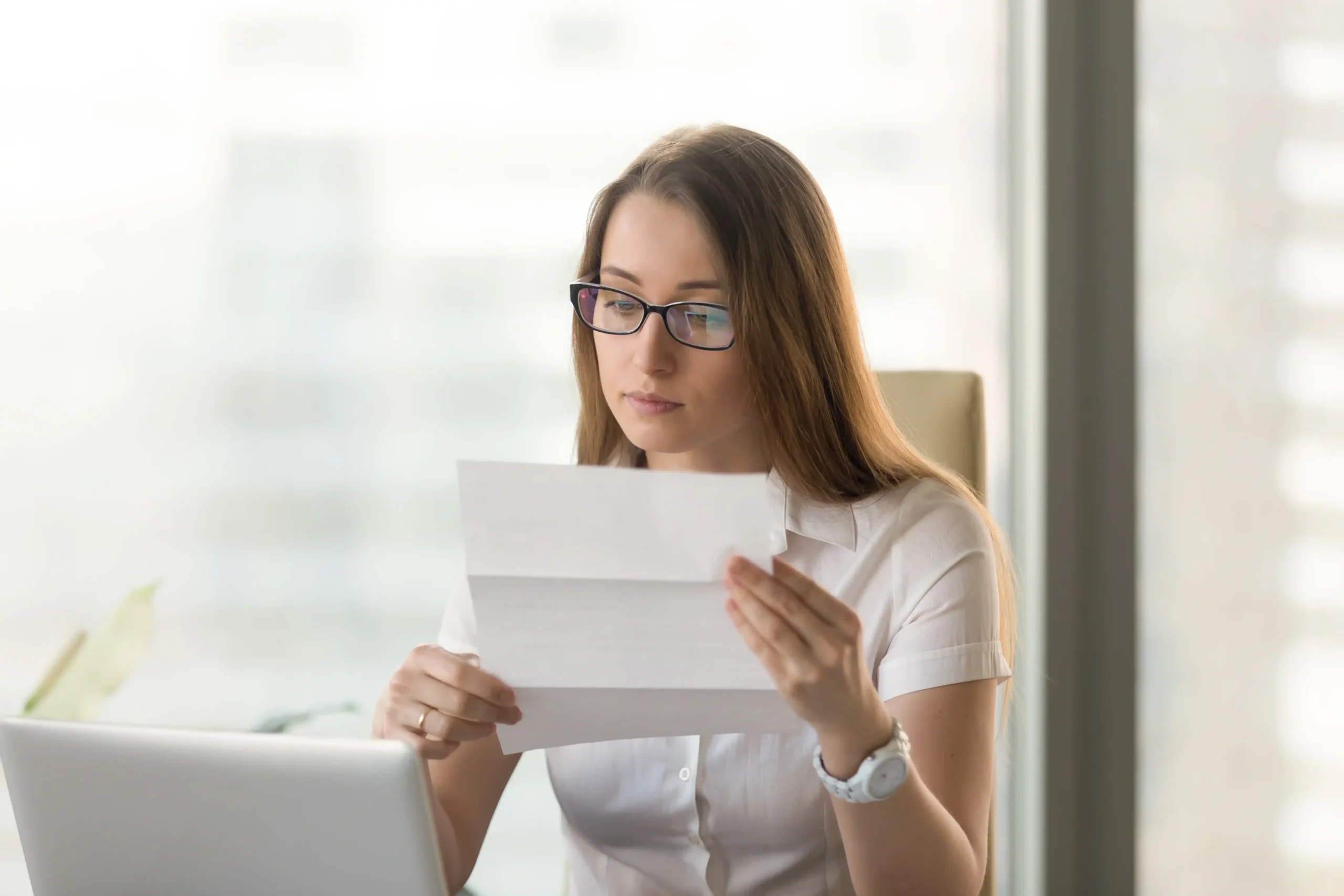 como tener papeles en españa sin contrato de trabajo