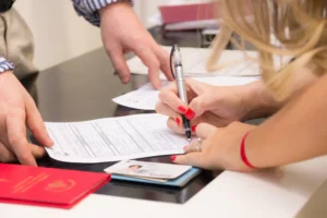 Solicitud de autorización de residencia de larga duración en Barcleona