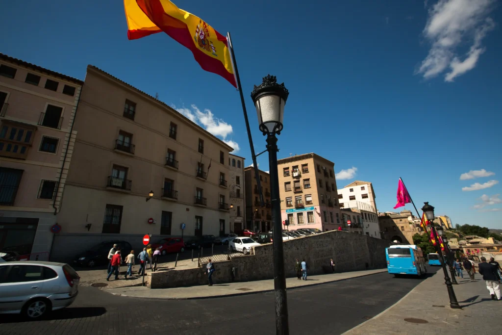 Tipos de arraigo en España en 2025